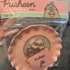 Pusheen Cake Stand - subscription box exclusive Winter 2024 NIB (new in bag)